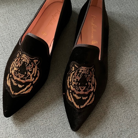Pretty Ballerinas, black suede with tiger - Picture 1 of 3